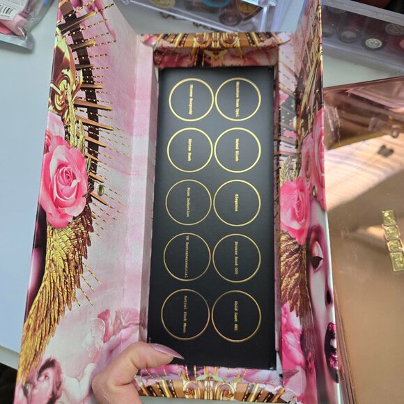 Pat McGrath Divine Rose II - Pink Chrome Packaging - Picture 4 of 5